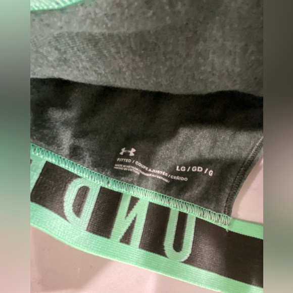 Under Armour Women's Sports Bra. size Large - Picture 5 of 6